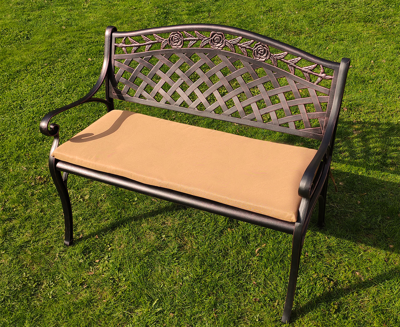 Садовый диван из литого металла, чугунная скамейка для дачи, уличная мебель из литого алюминия, лавочка на дачу металлическая, кованая мебель в беседку