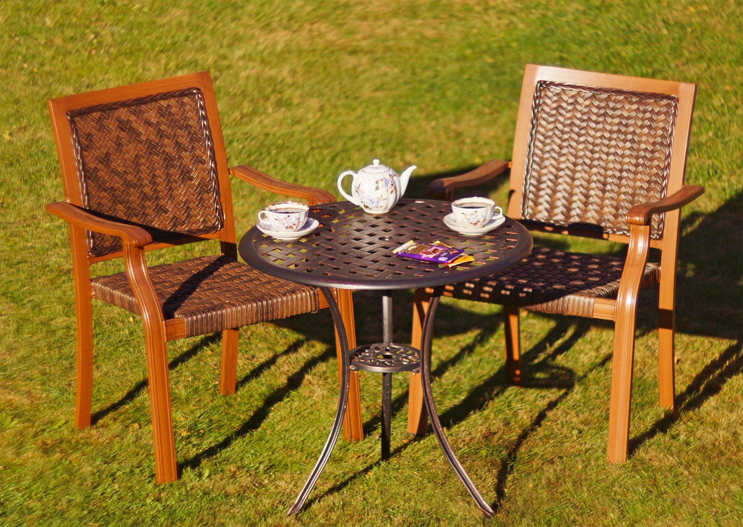 Чайный комплект садовой мебели искусственный ротанг, металлический уличный стол из литого алюминия, мебель для сада от производителя, стол чугунный, мебель для кафе
