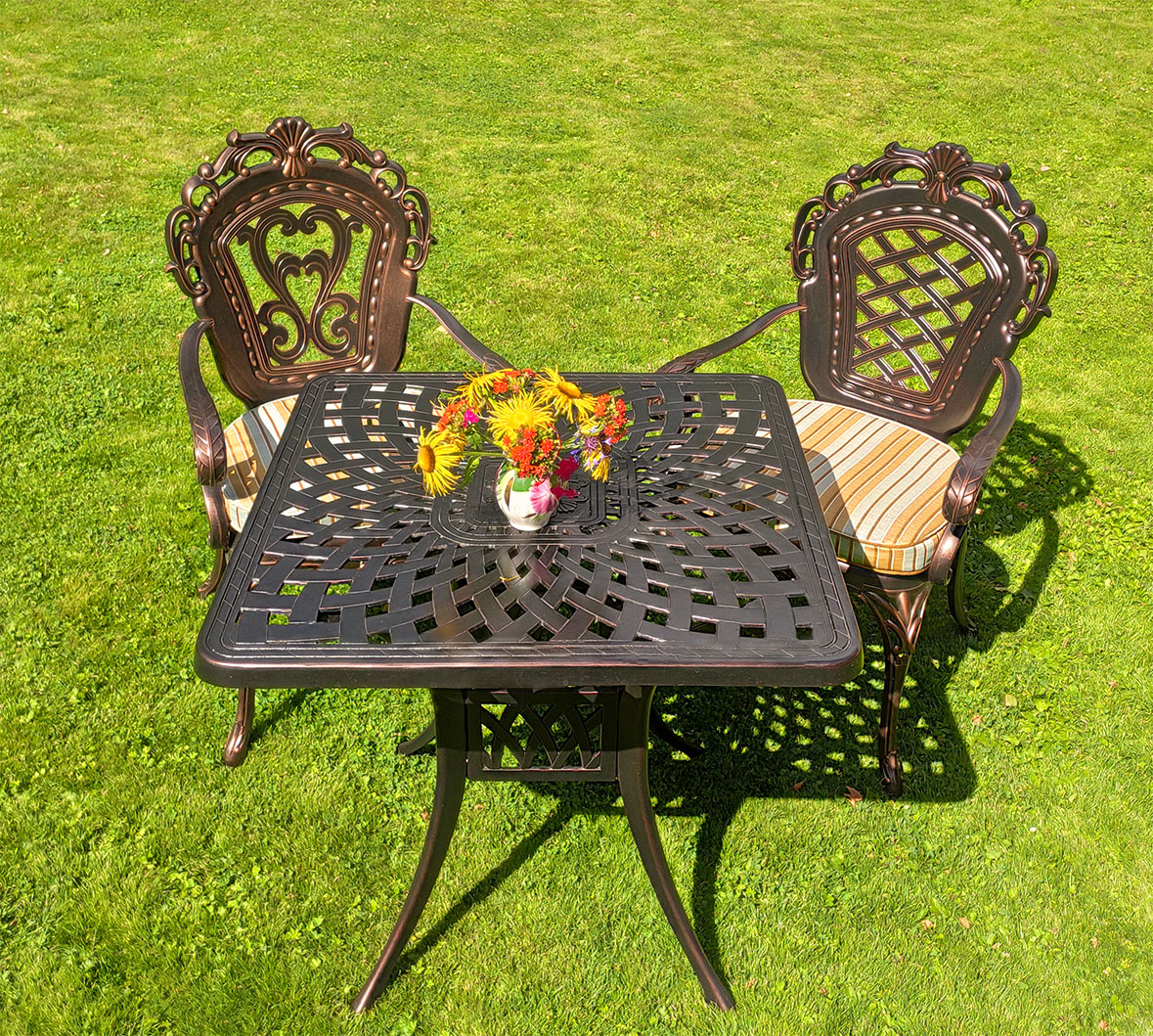 Металлическая мебель для дачи, кружевной стол со стульями на крыльцо и в беседку, мебель из литого алюминия и чугуна, кованая дачная мебель со склада, садовый стол Фибоначчи и кресла Корона