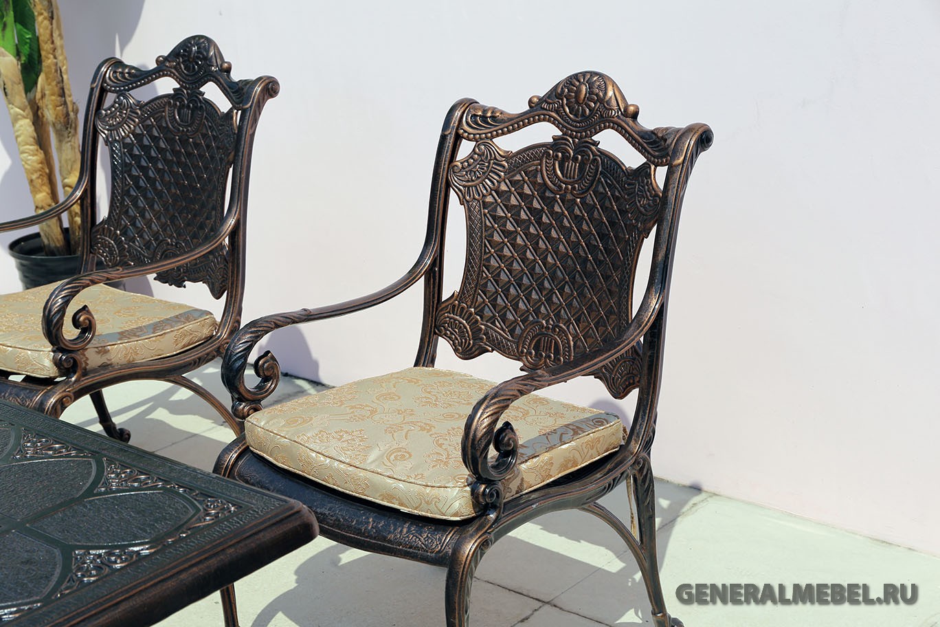 Металлическое кресло Дженерал из литого алюминия, Большое кресло из металла, литая чугунная и алюминиевая мебель, Обеденный комплект литой металлической мебели, столы и кресла для загородного дома, мебель для кафе и ресторанов металлическая