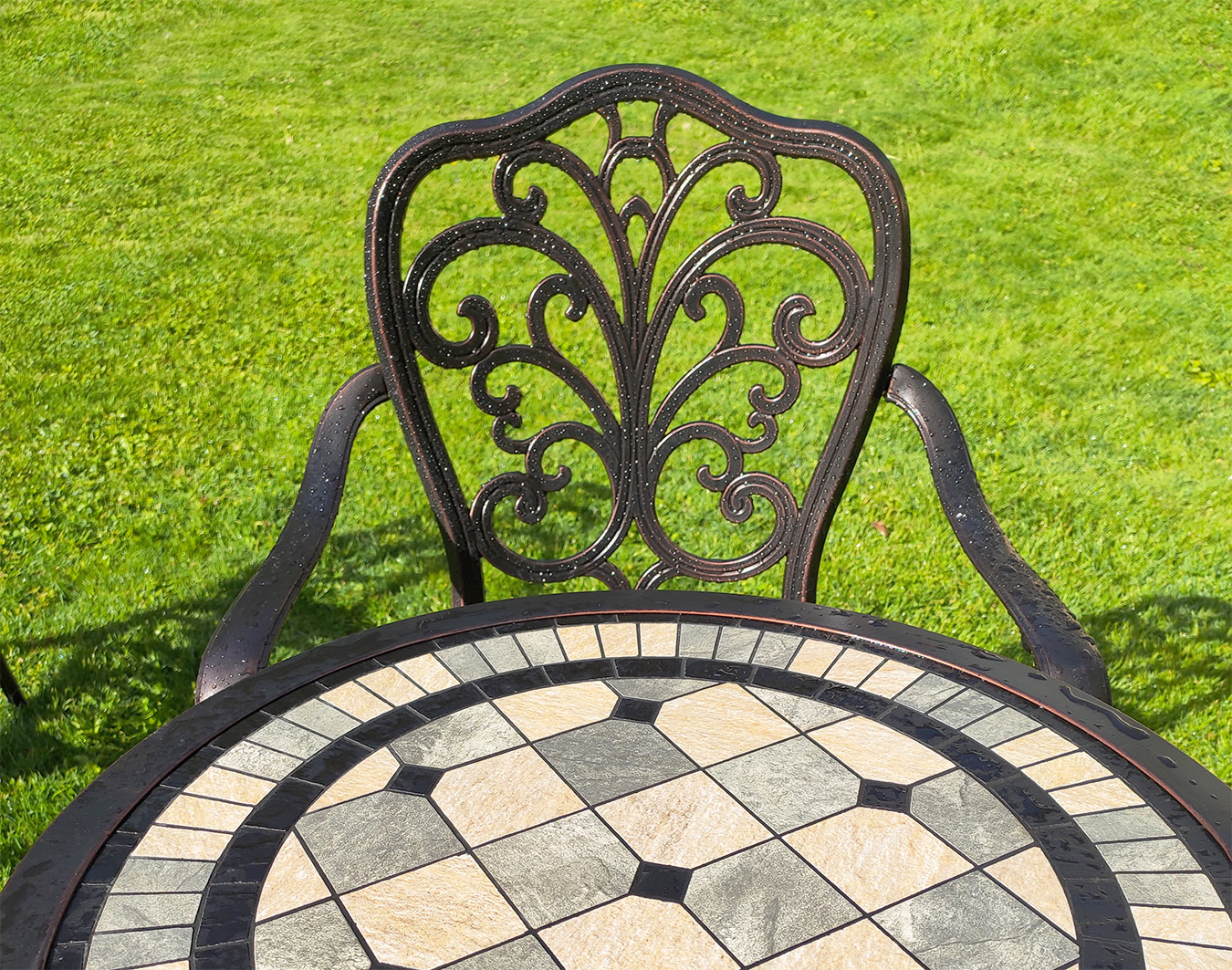 Садовый стол с керамической мозаикой, уличное кресло из металла, мебель для дачи от производителя, фабрика металлической садовой мебели, кованая мебель из литого алюминия, чугунные столы и кресла для сада и дачи