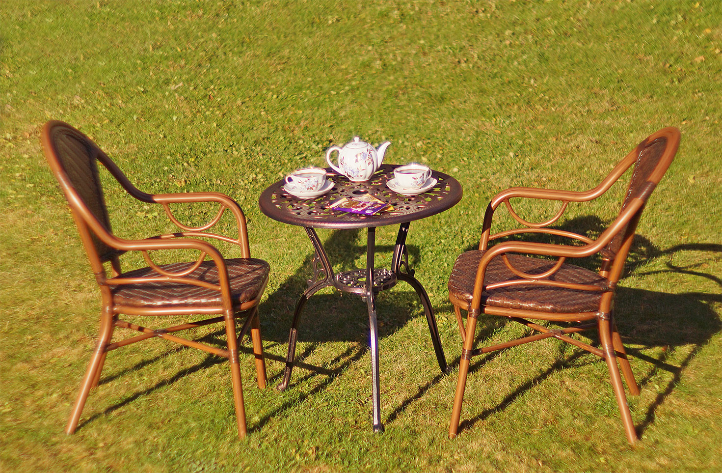 Чайный комплект садовой мебели, кресла из искусственного ротанга для кафе, круглый стол со стульями на дачу, плетёная садовая мебель, фабрика литой металлической мебели