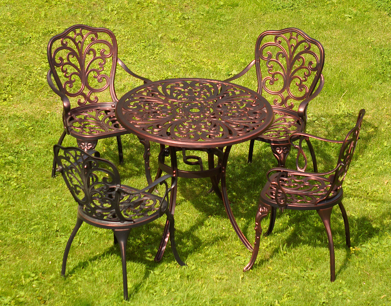 Комплект садовой мебели из металла, столы и стулья в летнее кафе, мебель в курилку, стол и стулья для улиц, мебель в беседку из литого алюминия и чугуна, садовый стол, кованая мебель