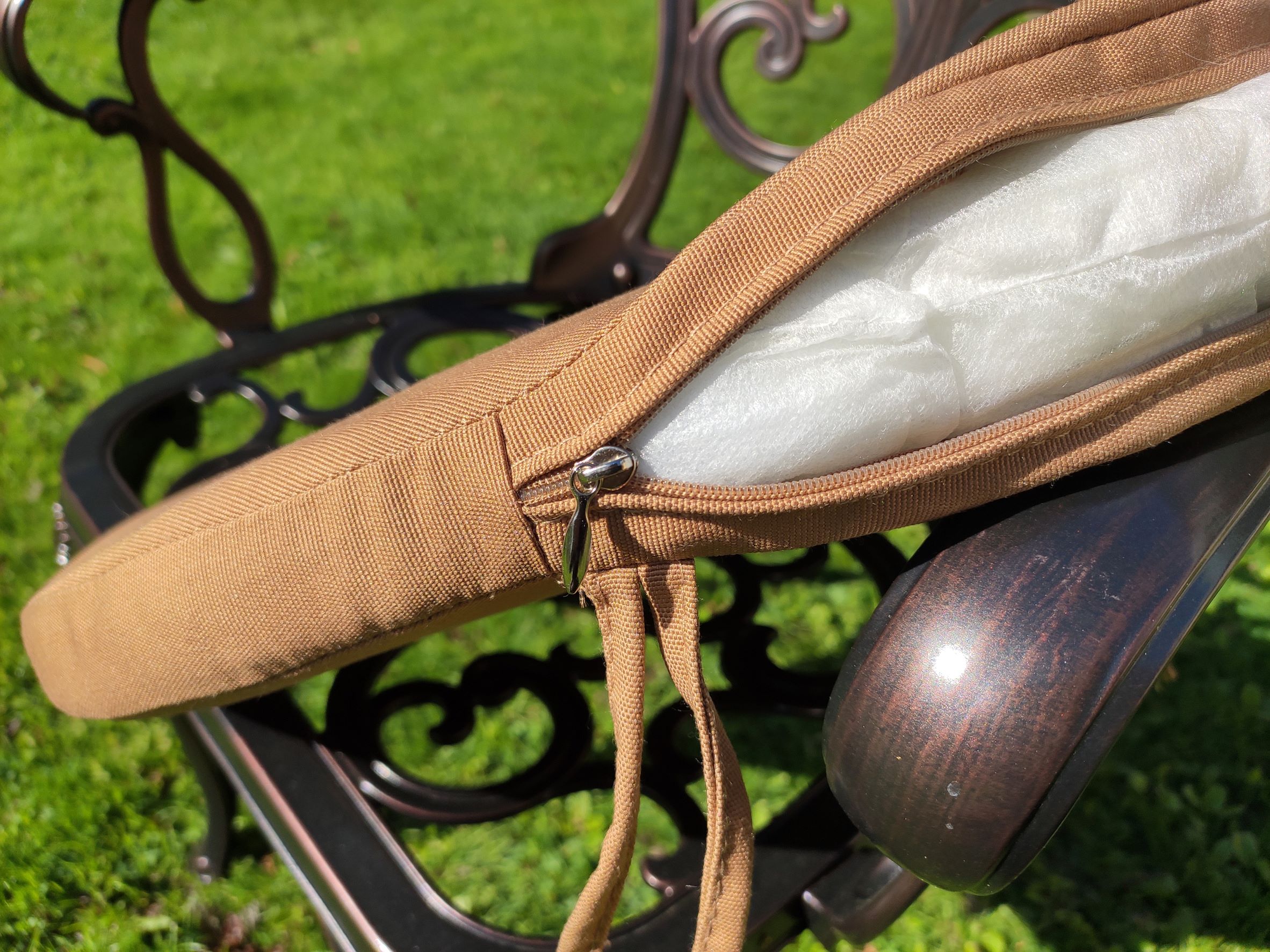 Подушка на металлическое садовое кресло, уличная мебель из литого алюминия и чугуна, кресло для сада и дачи на улицу с подушкой